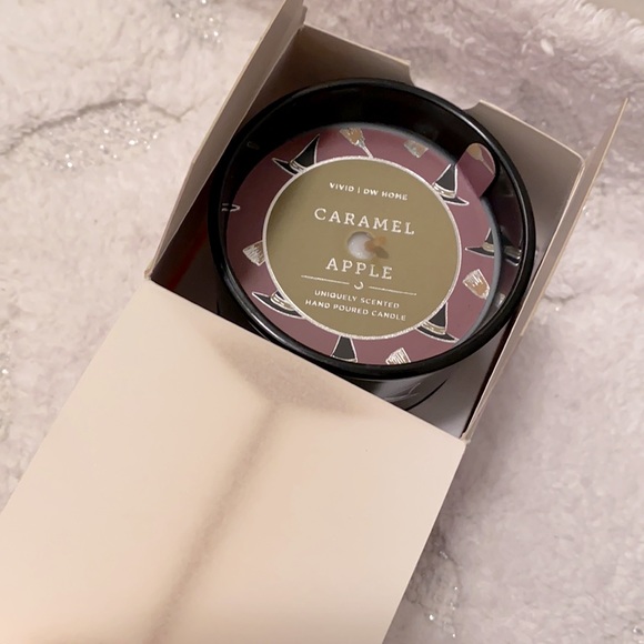 🧙🧹CARAMEL APPLE Scented Candle by DW HOME - Picture 2 of 4